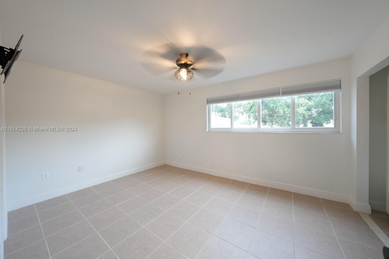 1382 NW 123rd Ter