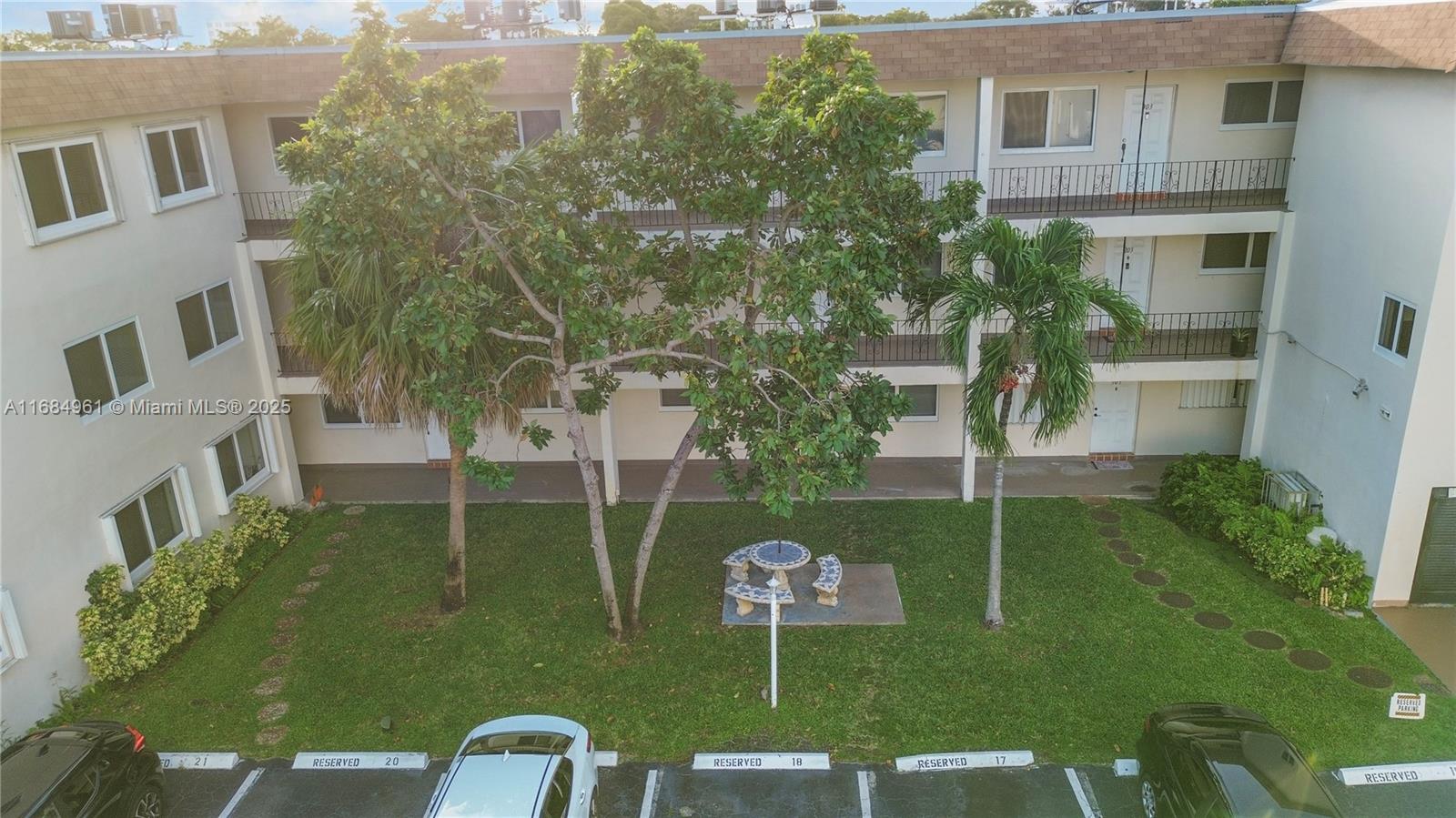 2210 Taylor St # 204