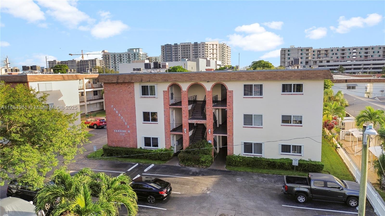 2210 Taylor St # 204