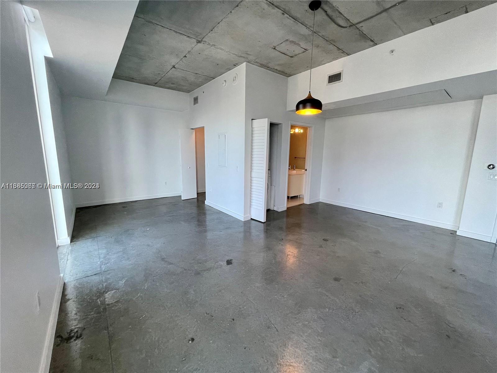 151 SE 1st St # 1708