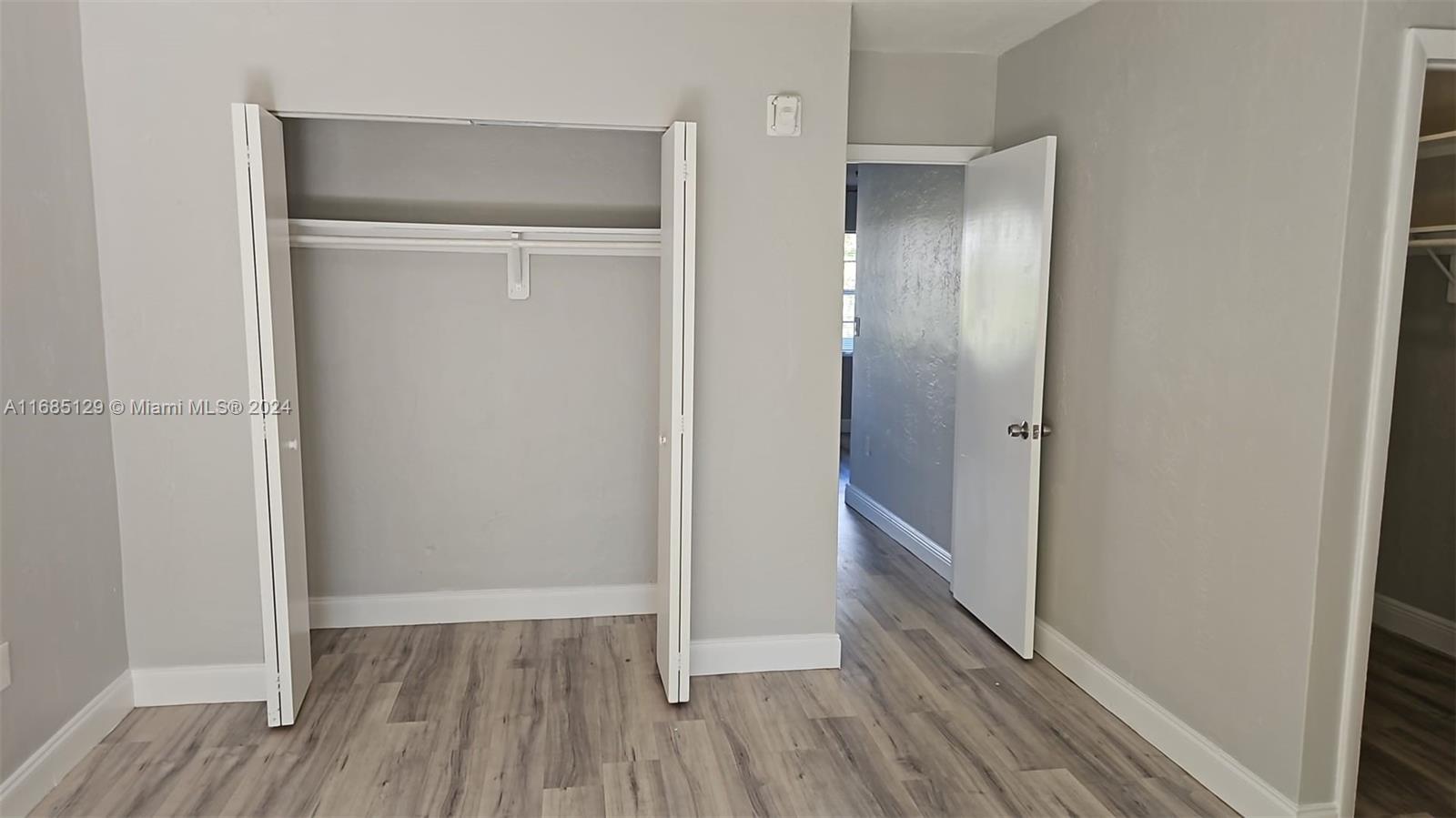 1860 Venice Park Dr # 221