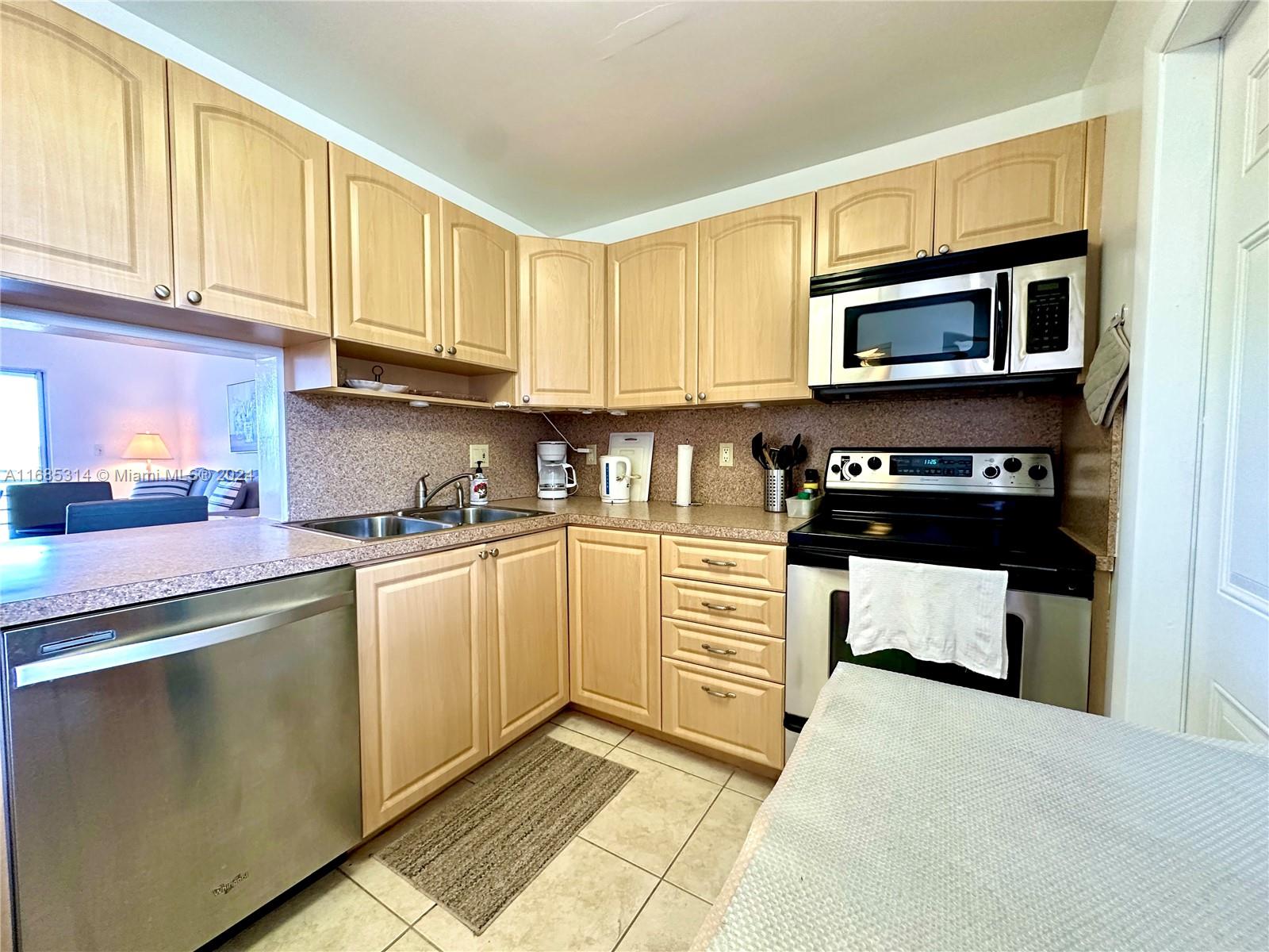 1445 Atlantic Shores Blvd # 607