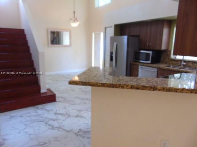 538 Clermont Ct