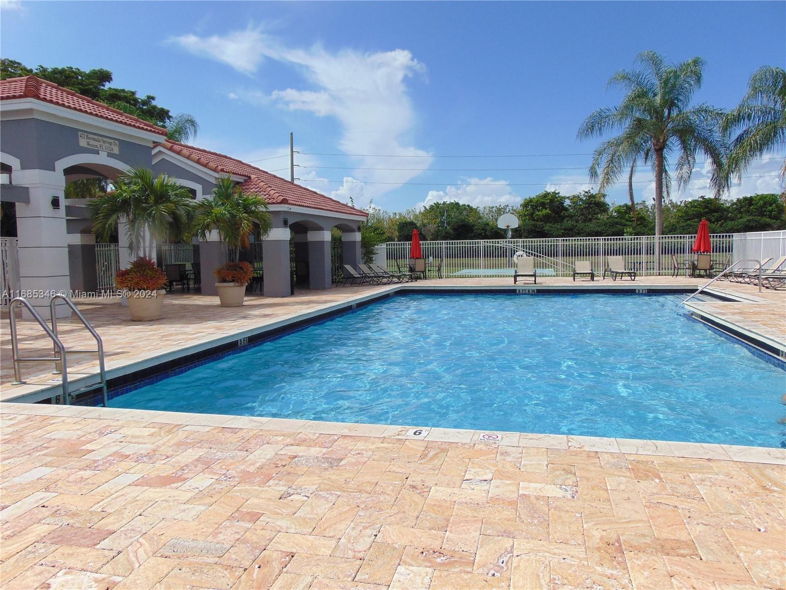 538 Clermont Ct