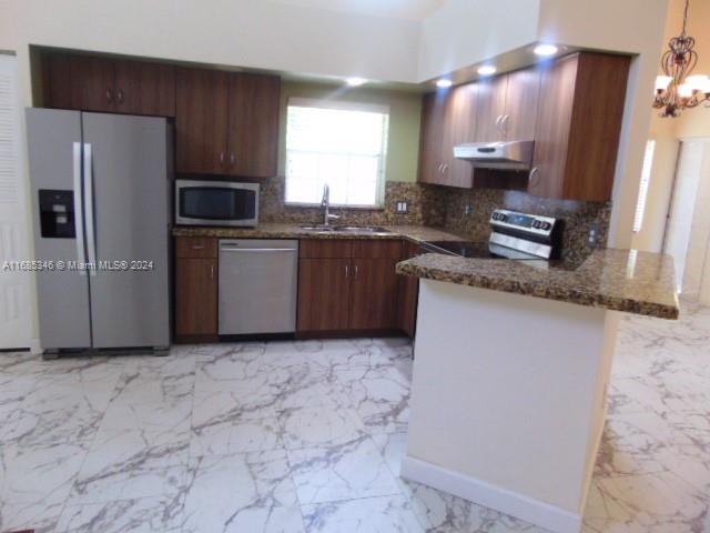 538 Clermont Ct