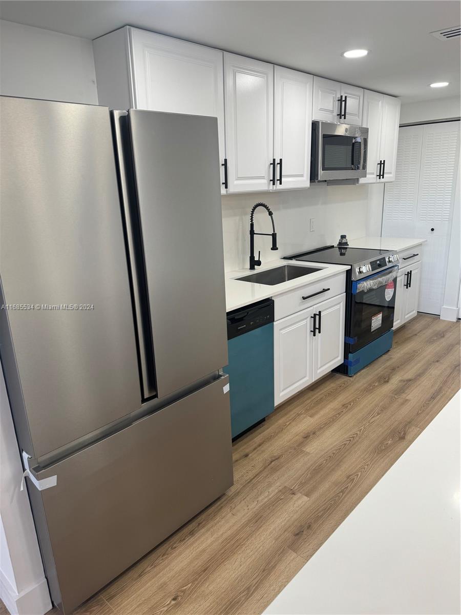 761 E Coco Plum Cir # 6