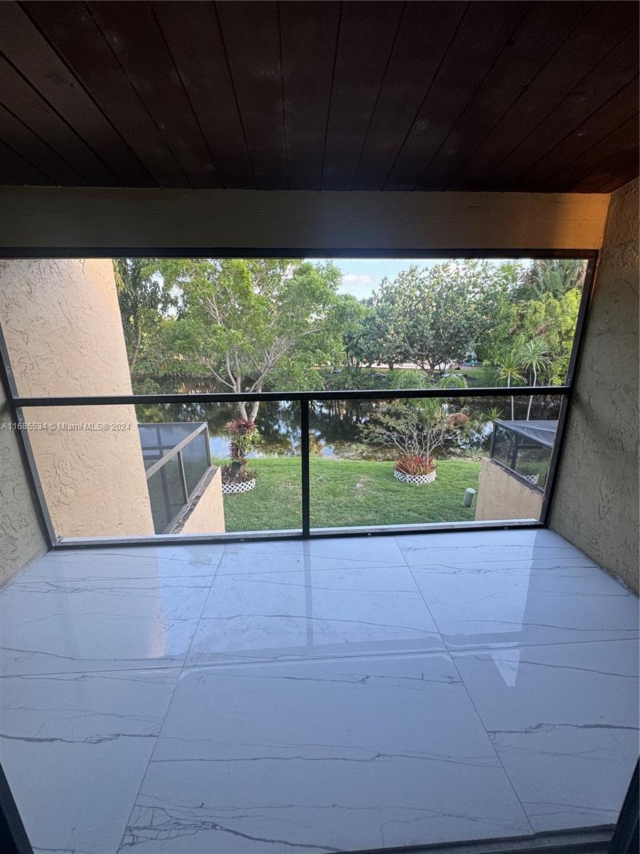 761 E Coco Plum Cir # 6