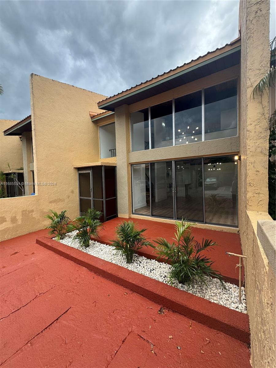 761 E Coco Plum Cir # 6