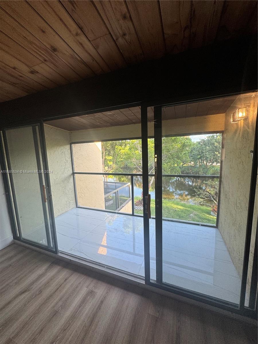 761 E Coco Plum Cir # 6