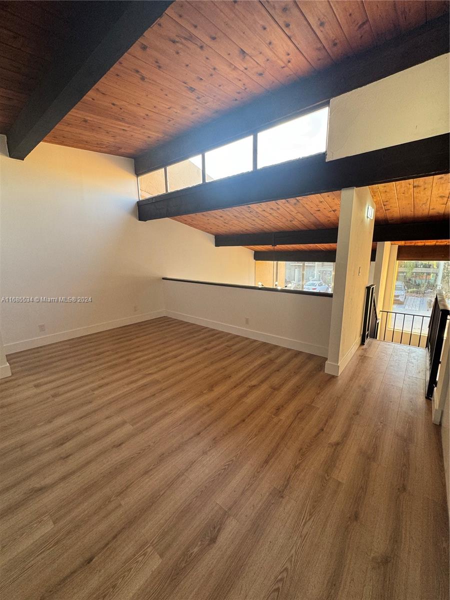 761 E Coco Plum Cir # 6