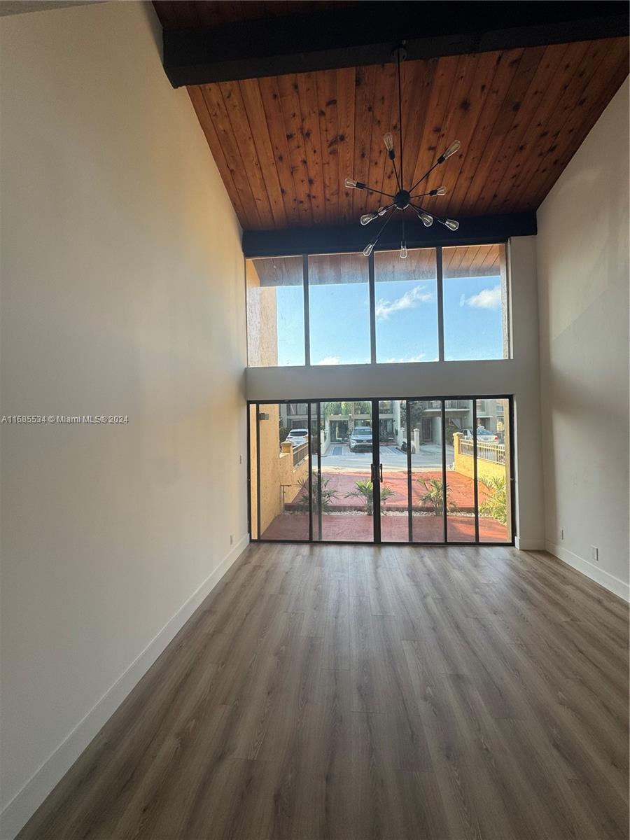 761 E Coco Plum Cir # 6