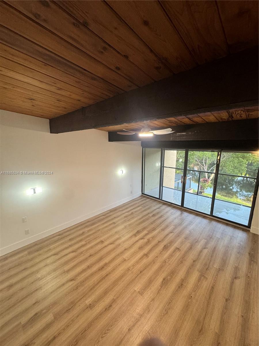 761 E Coco Plum Cir # 6