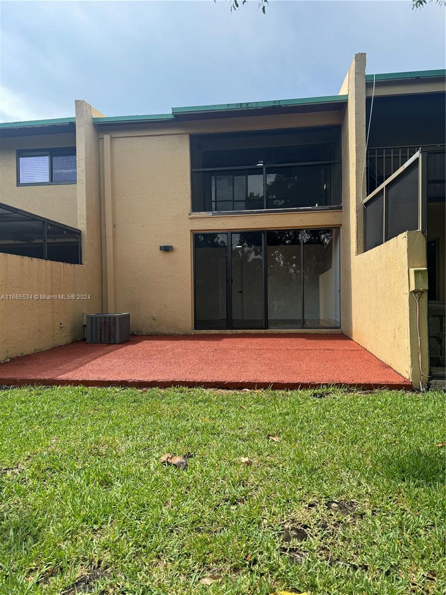 761 E Coco Plum Cir # 6