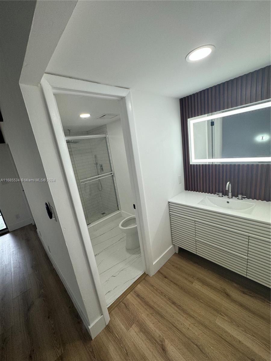 761 E Coco Plum Cir # 6