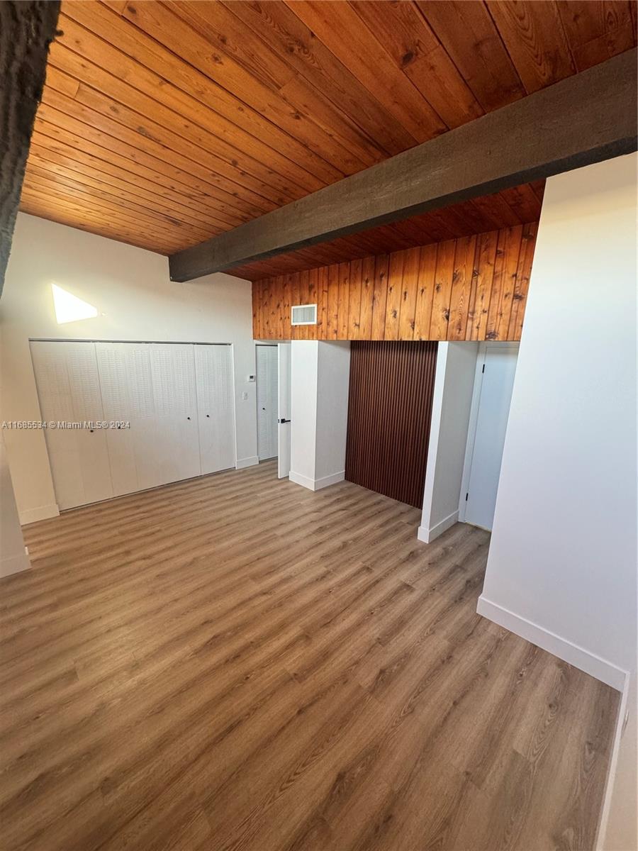 761 E Coco Plum Cir # 6
