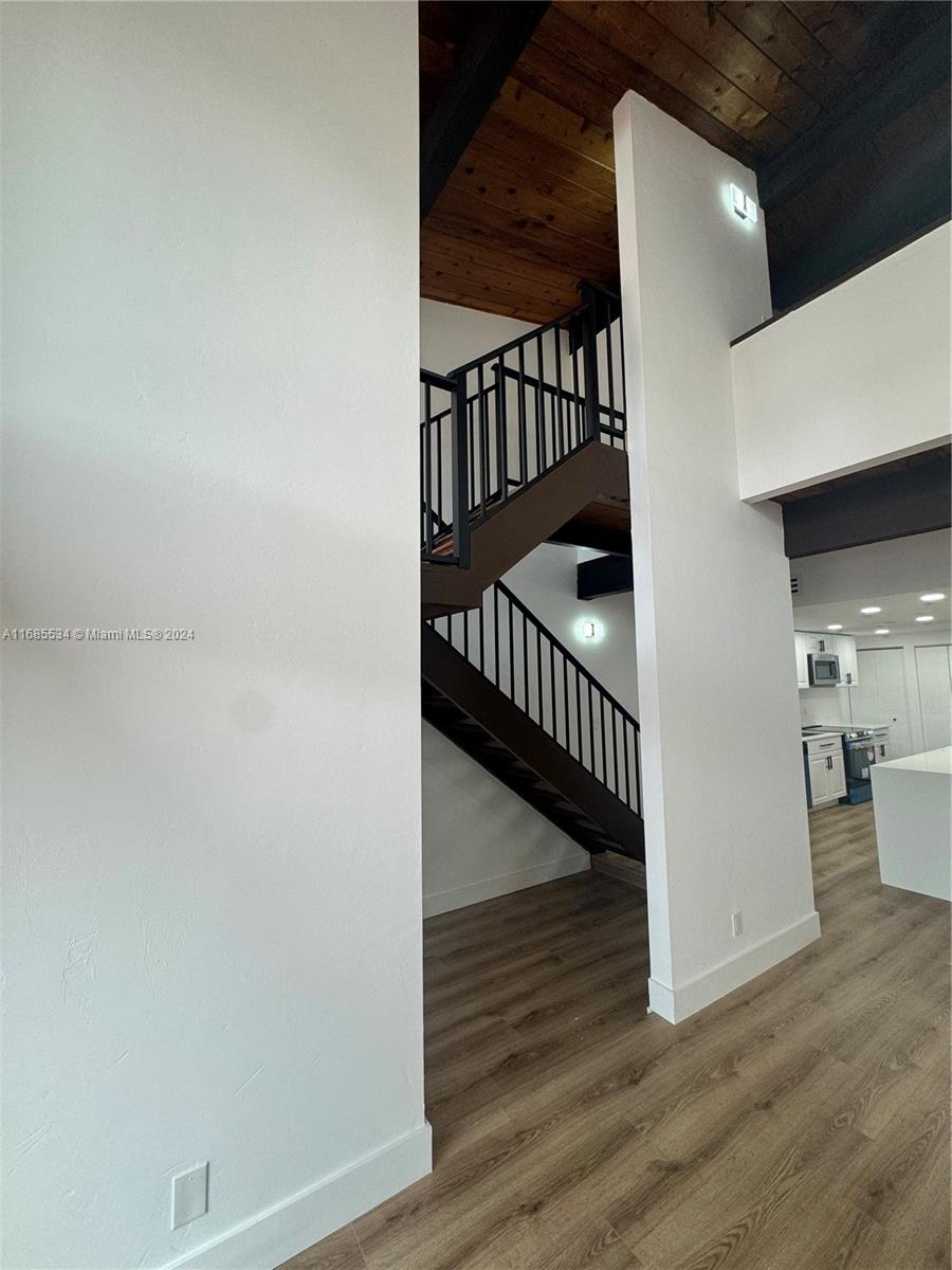 761 E Coco Plum Cir # 6