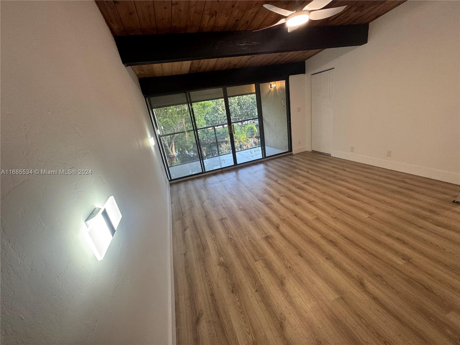 761 E Coco Plum Cir # 6