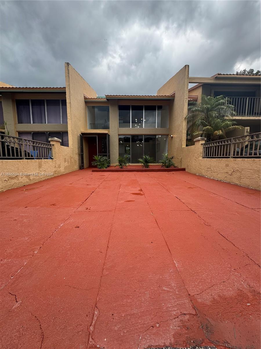 761 E Coco Plum Cir # 6