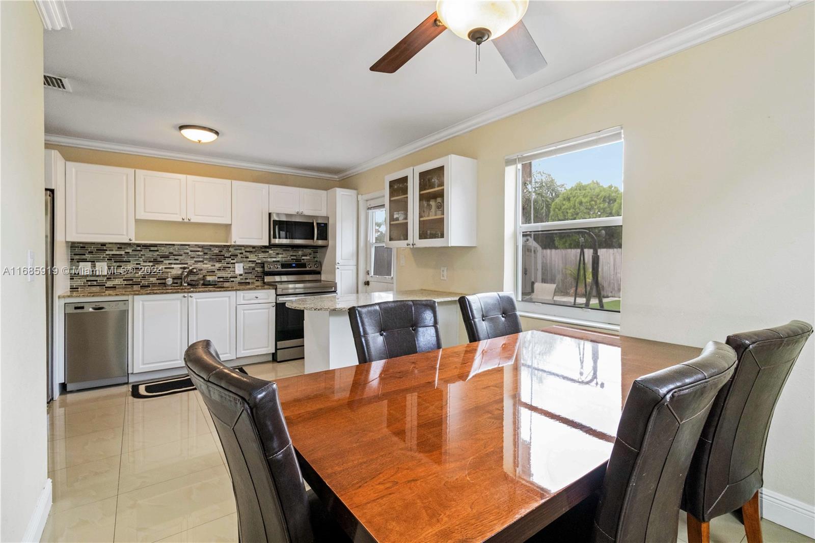 3825 NE 16th Ter