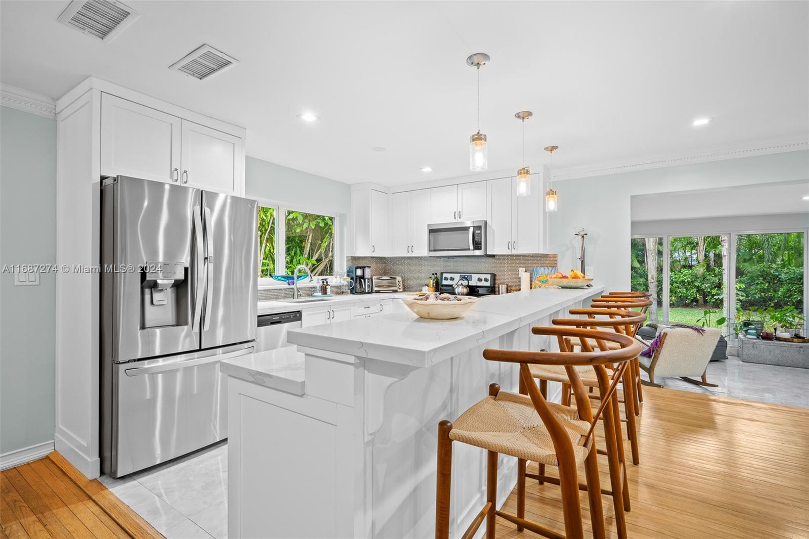 6831 SW 76th Ter