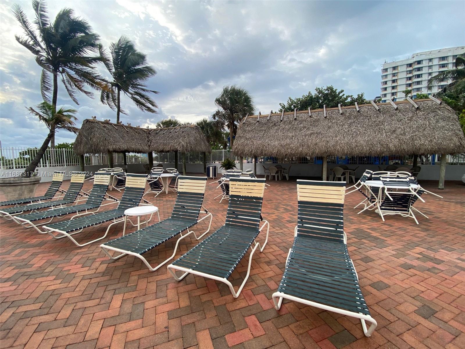 5313 Collins Ave # 310