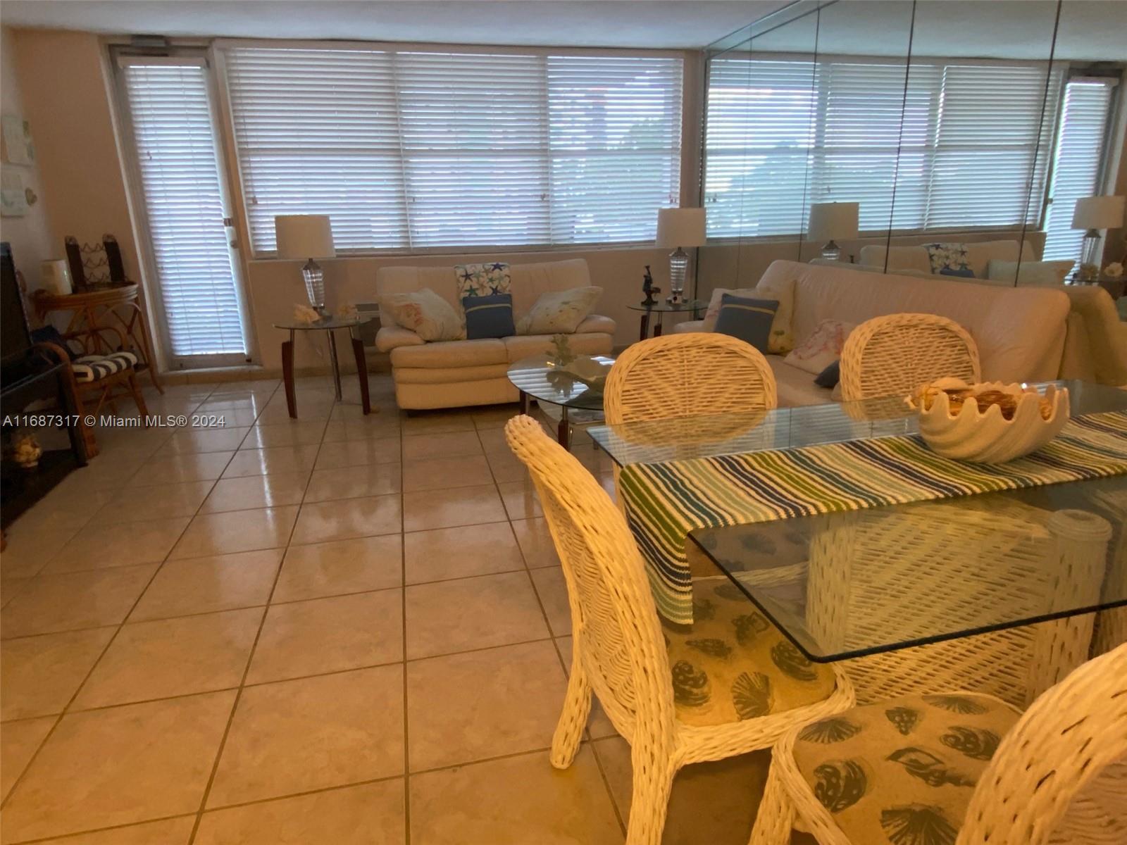 5313 Collins Ave # 310