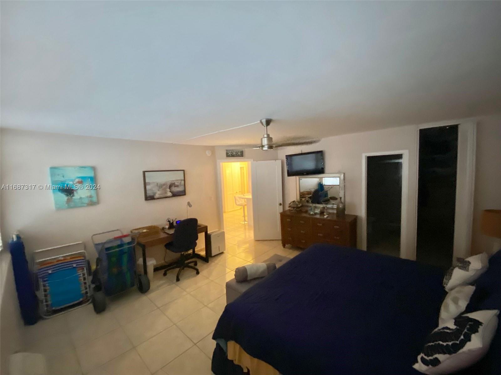 5313 Collins Ave # 310