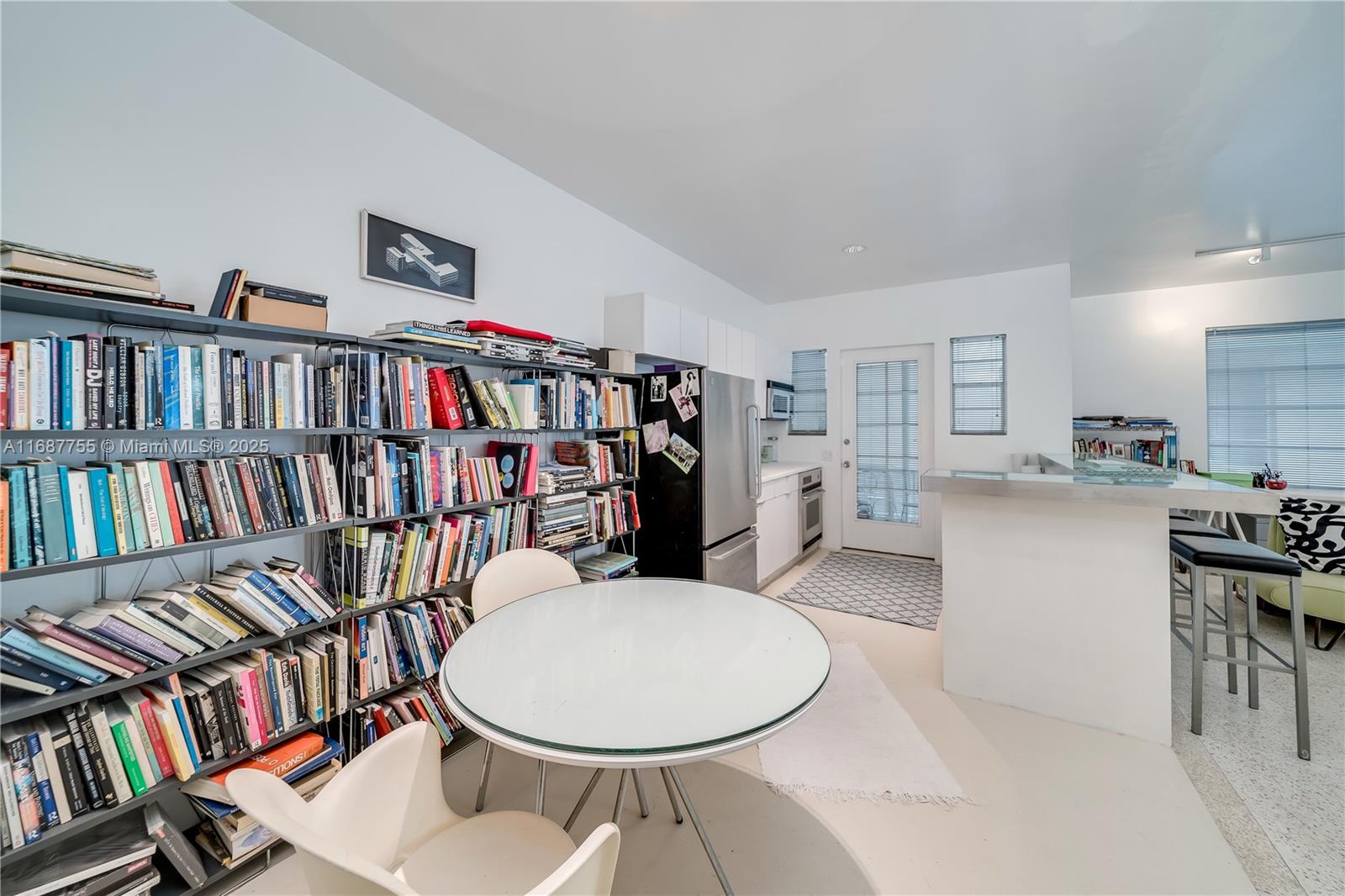 1755 Washington Ave # 1D