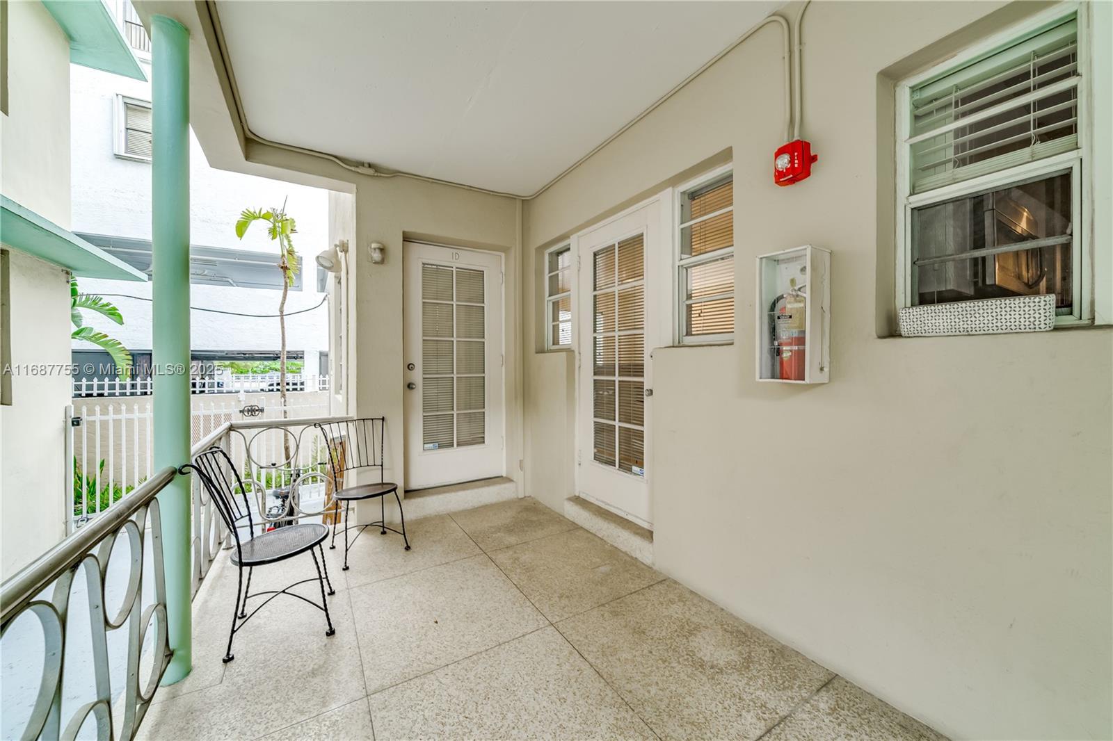 1755 Washington Ave # 1D