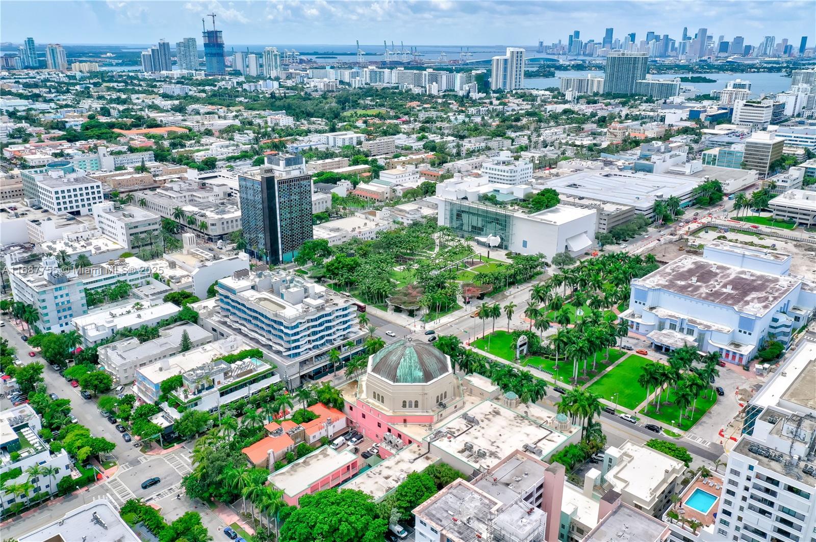 1755 Washington Ave # 1D