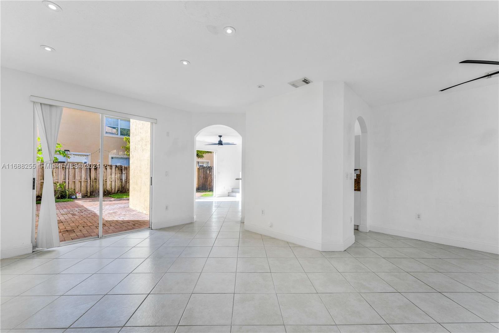11724 SW 137th Path # 11724