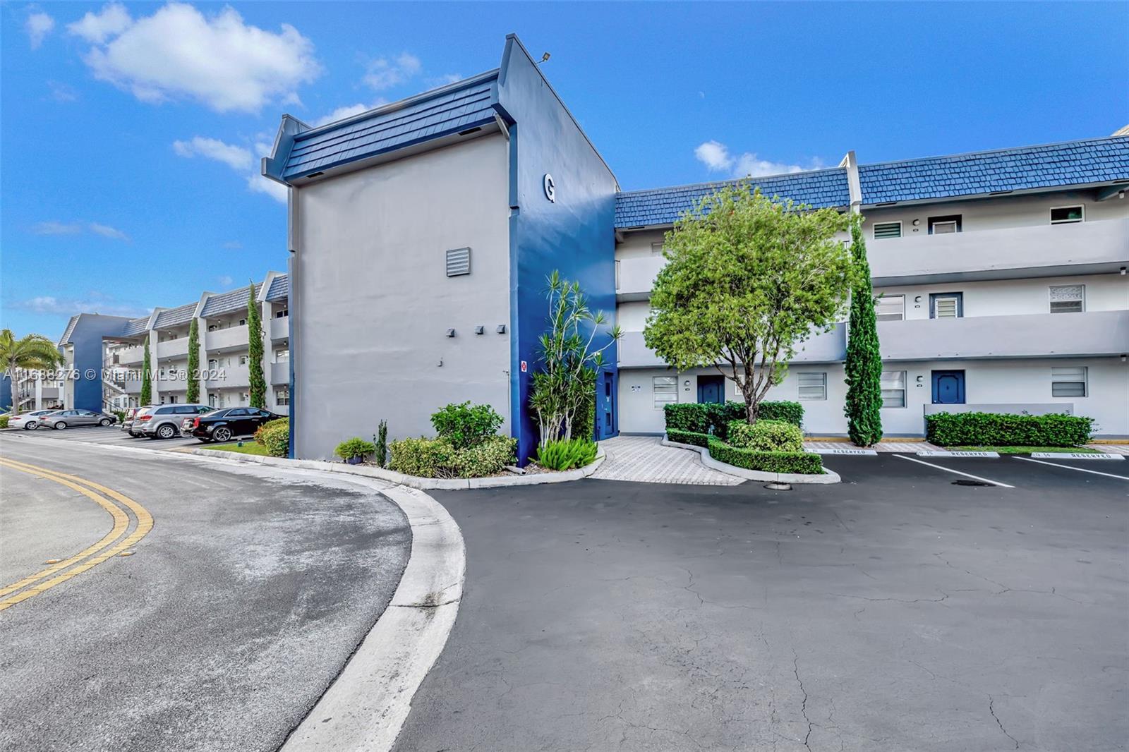 7817 Golf Cir Dr # 304