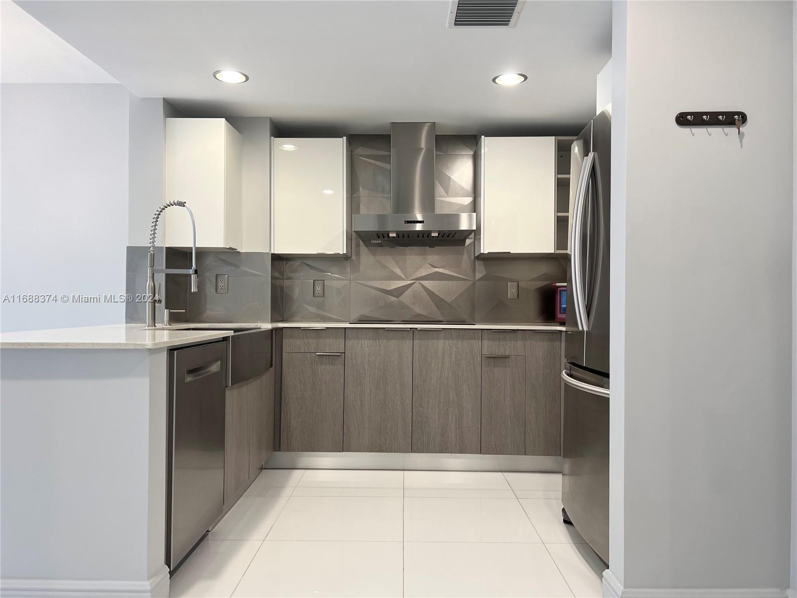 1250 S Miami Ave Unit: 1110