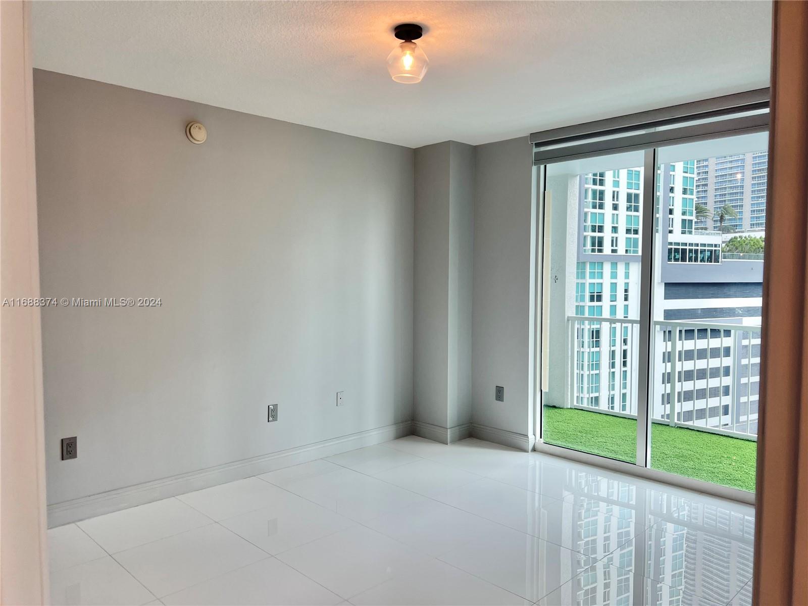 1250 S Miami Ave Unit: 1110