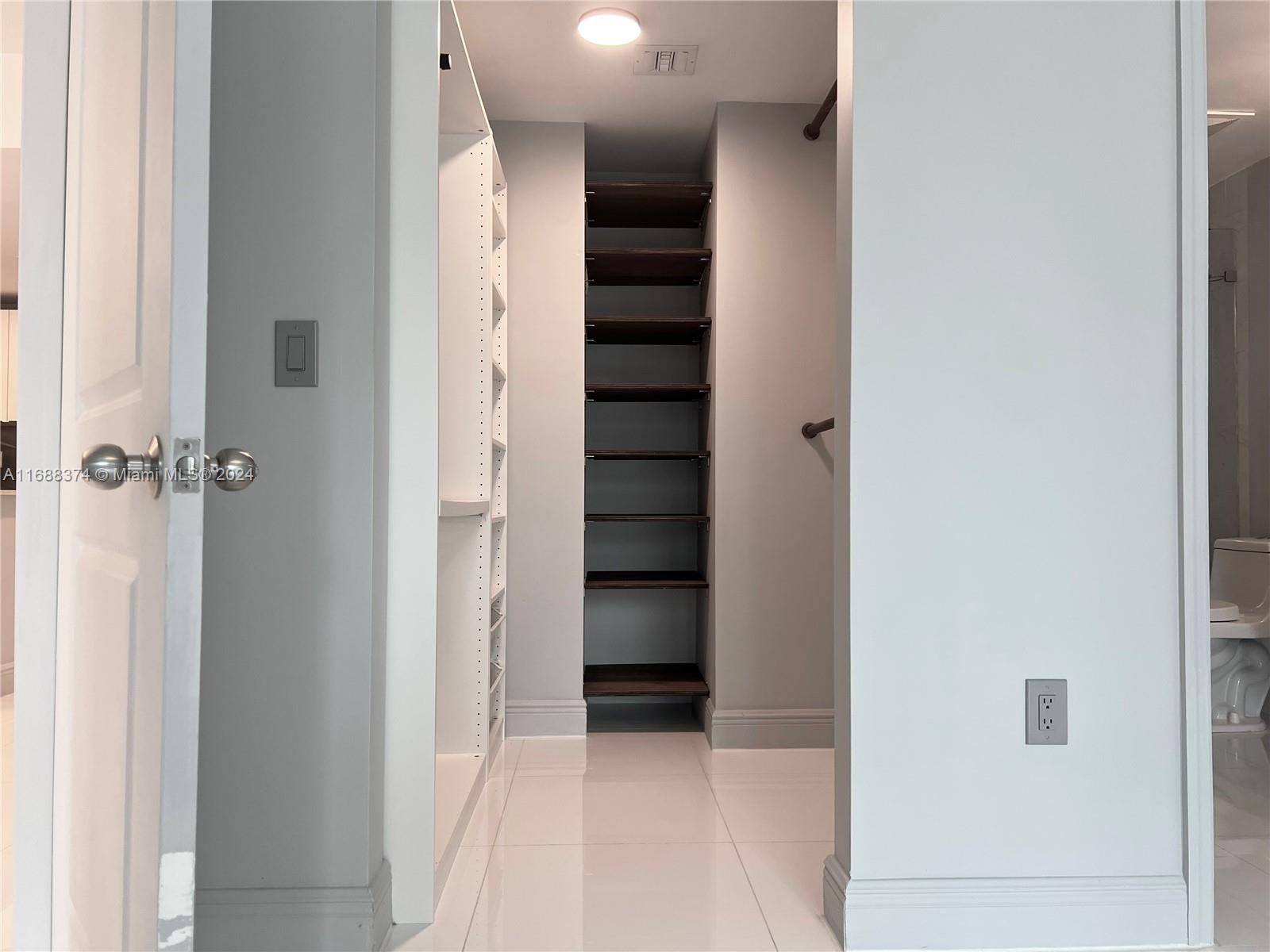 1250 S Miami Ave Unit: 1110