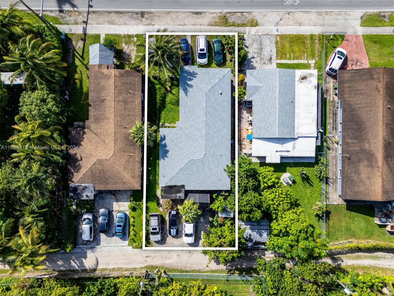 437 NW 8th St