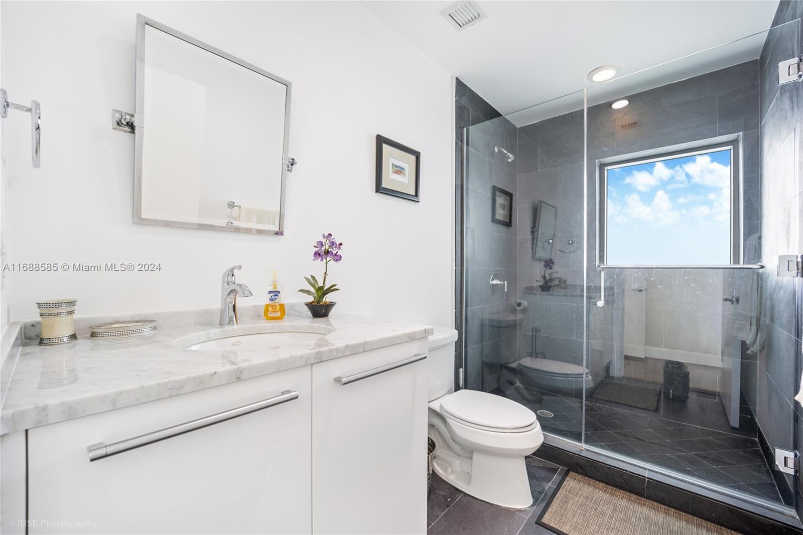 900 Biscayne Blvd # 5809