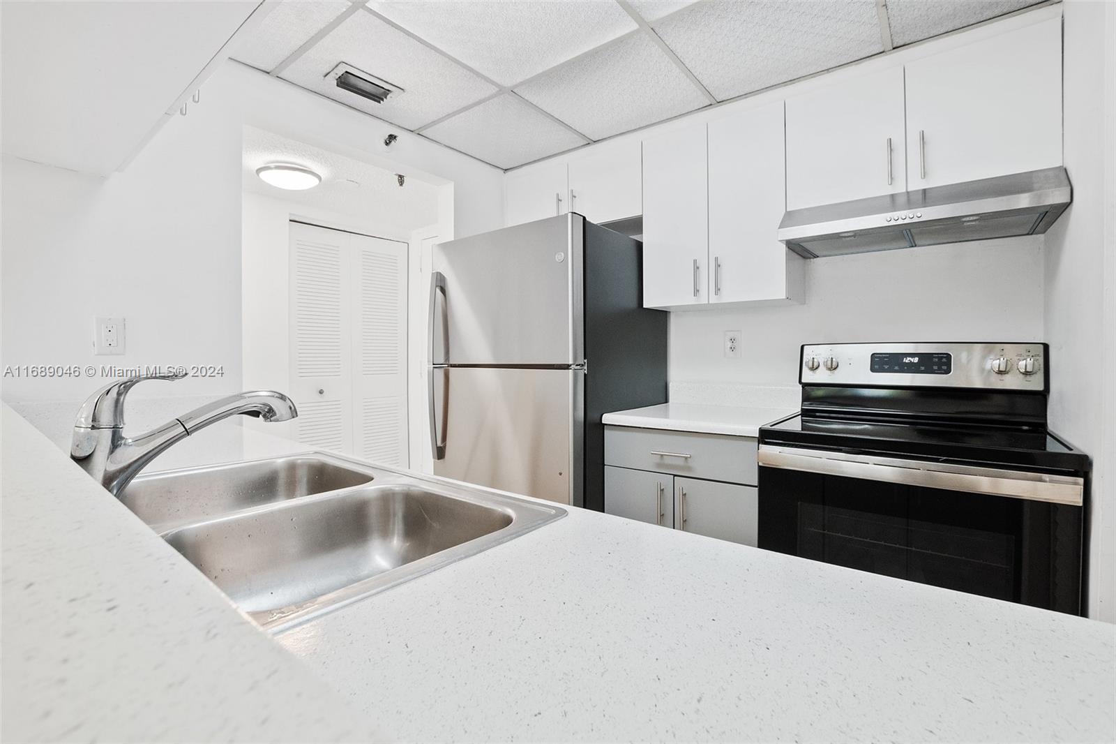 800 N Miami Ave Unit: E-205