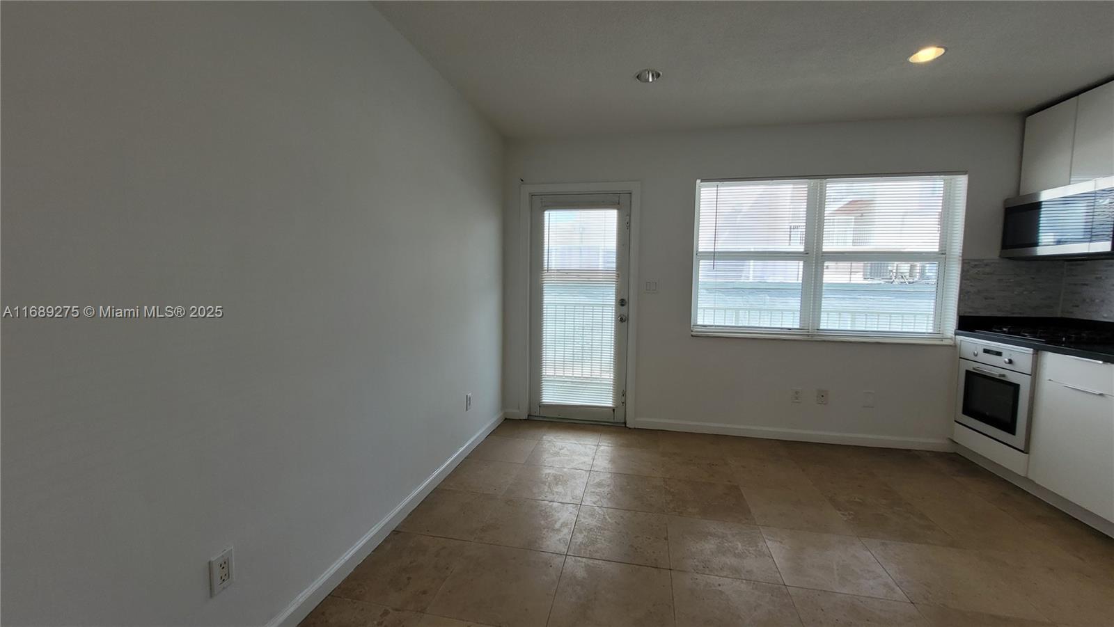 524 Washington Ave # 312