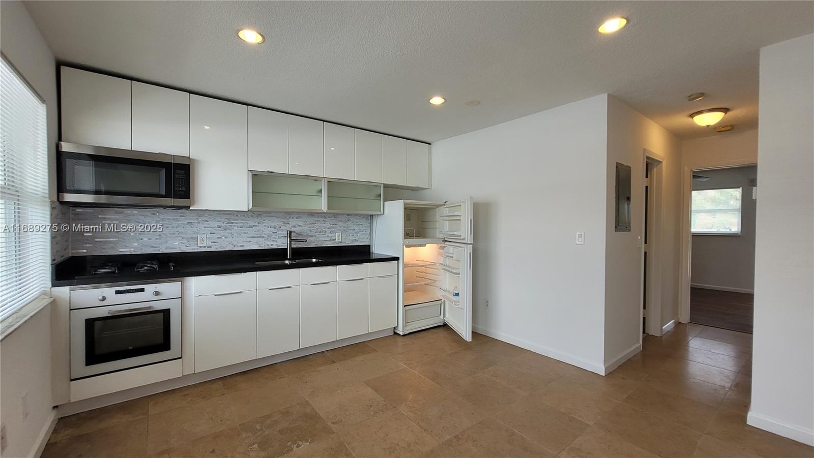 524 Washington Ave # 312