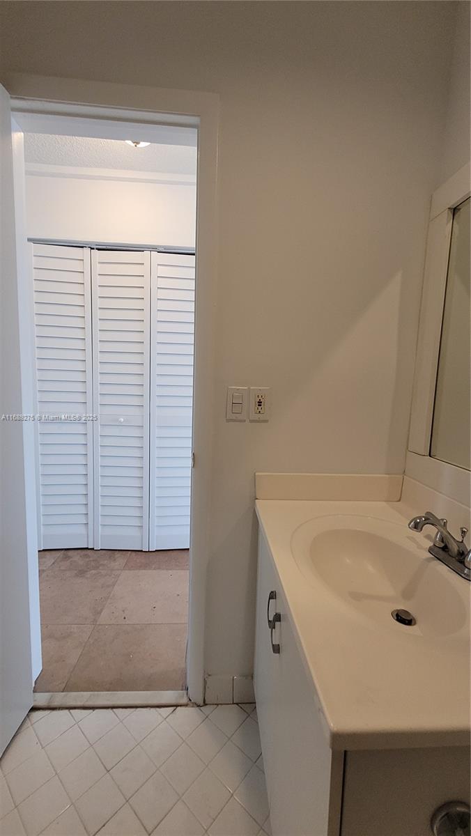 524 Washington Ave # 312