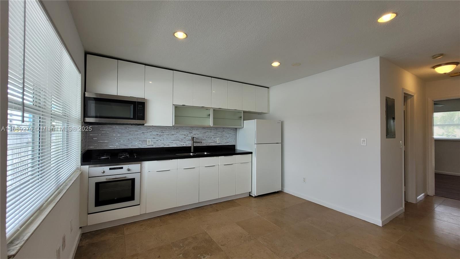 524 Washington Ave # 312