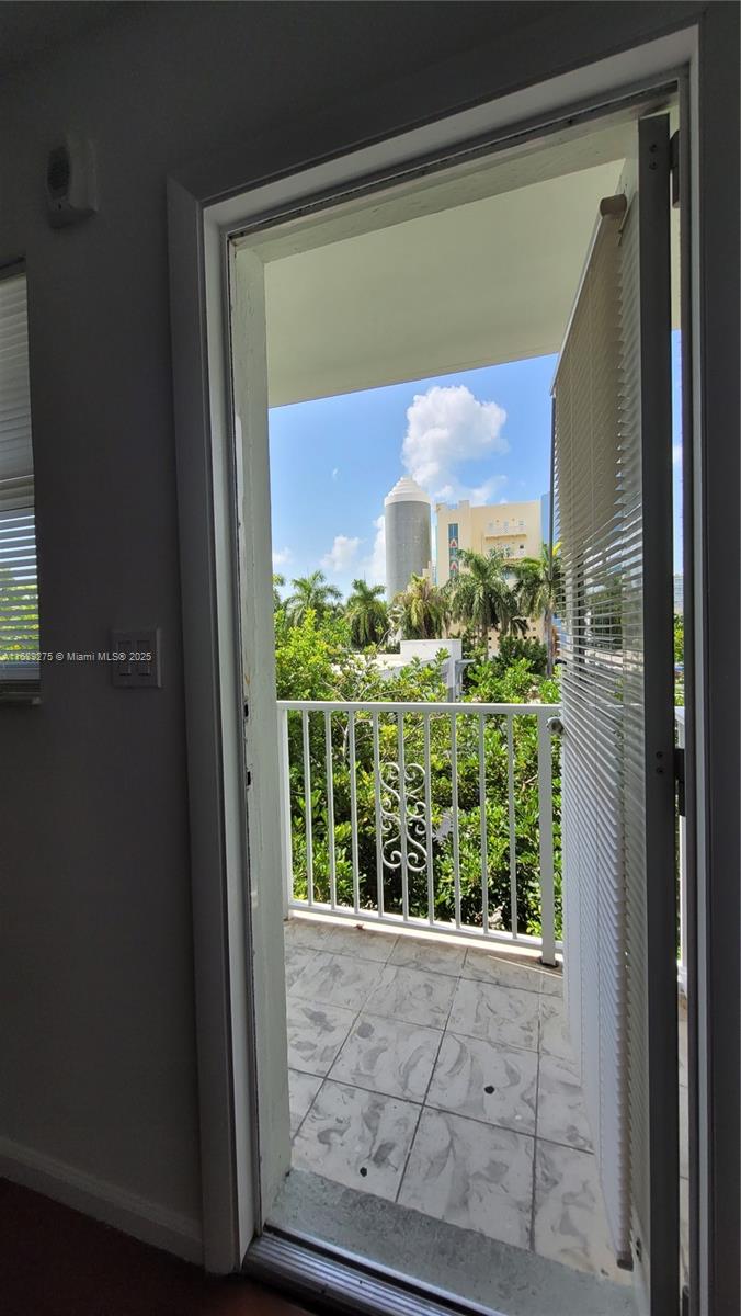 524 Washington Ave # 312