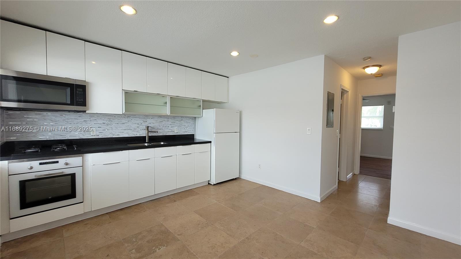 524 Washington Ave # 312