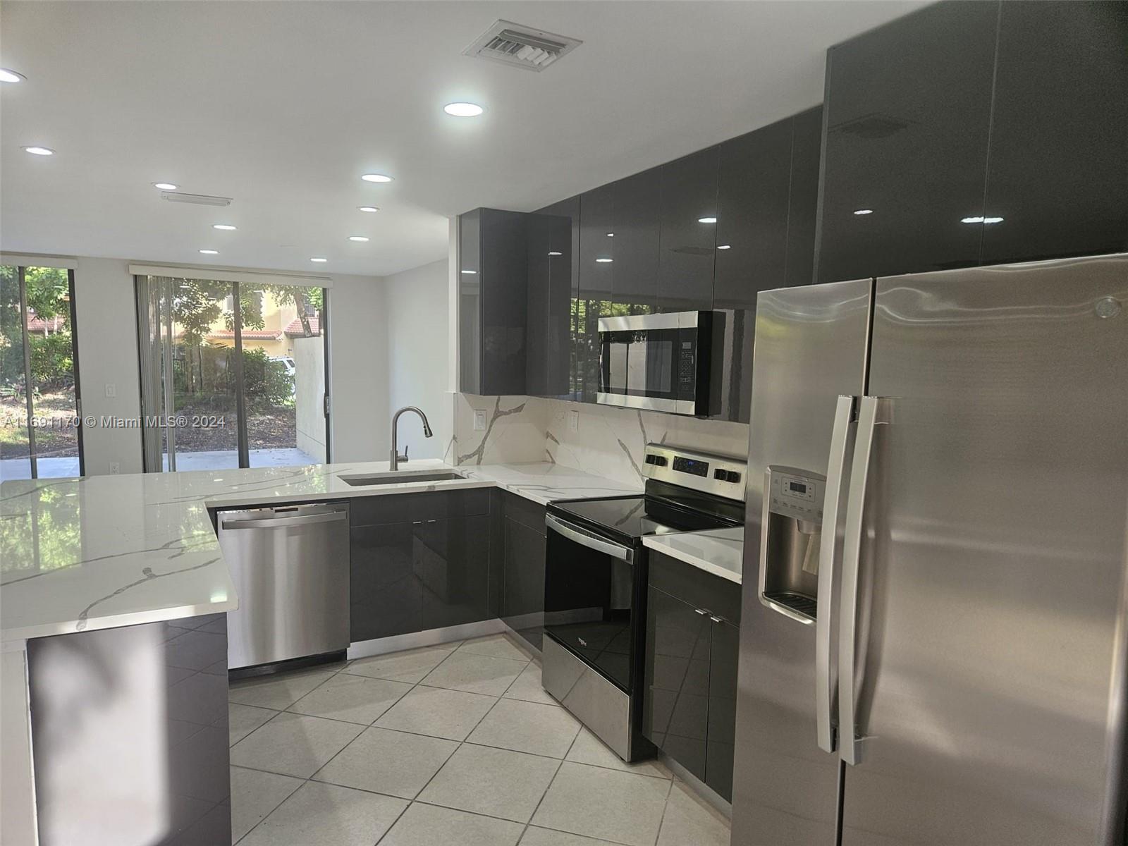 3985 Adra Ave # 55 Unit: E-55