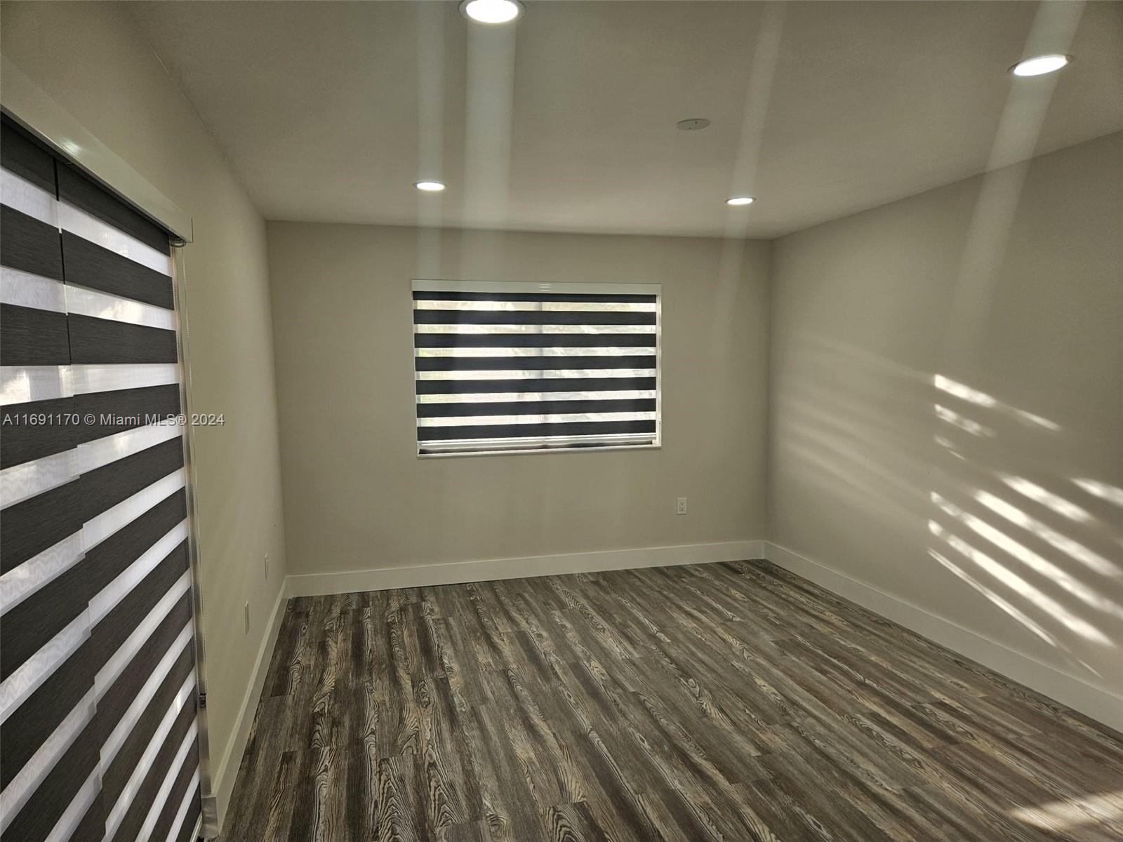 3985 Adra Ave # 55 Unit: E-55