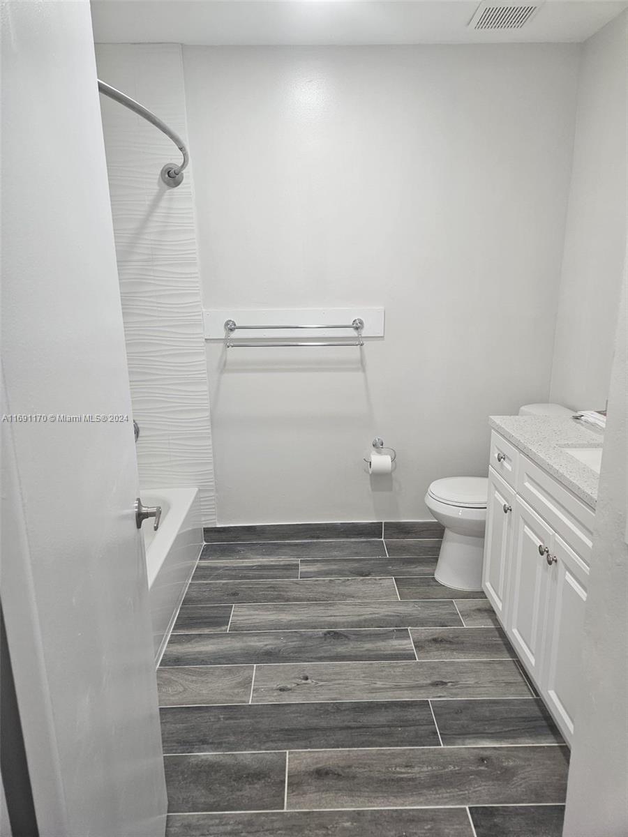 3985 Adra Ave # 55 Unit: E-55