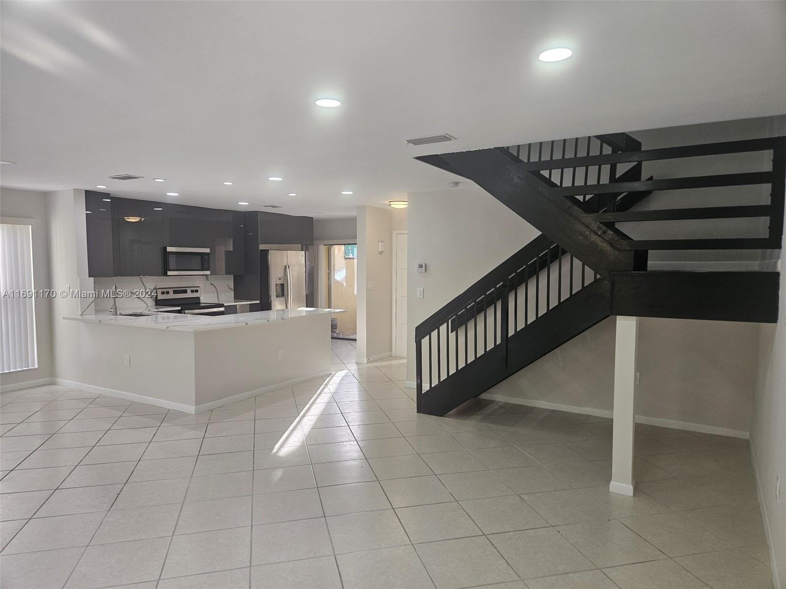 3985 Adra Ave # 55 Unit: E-55