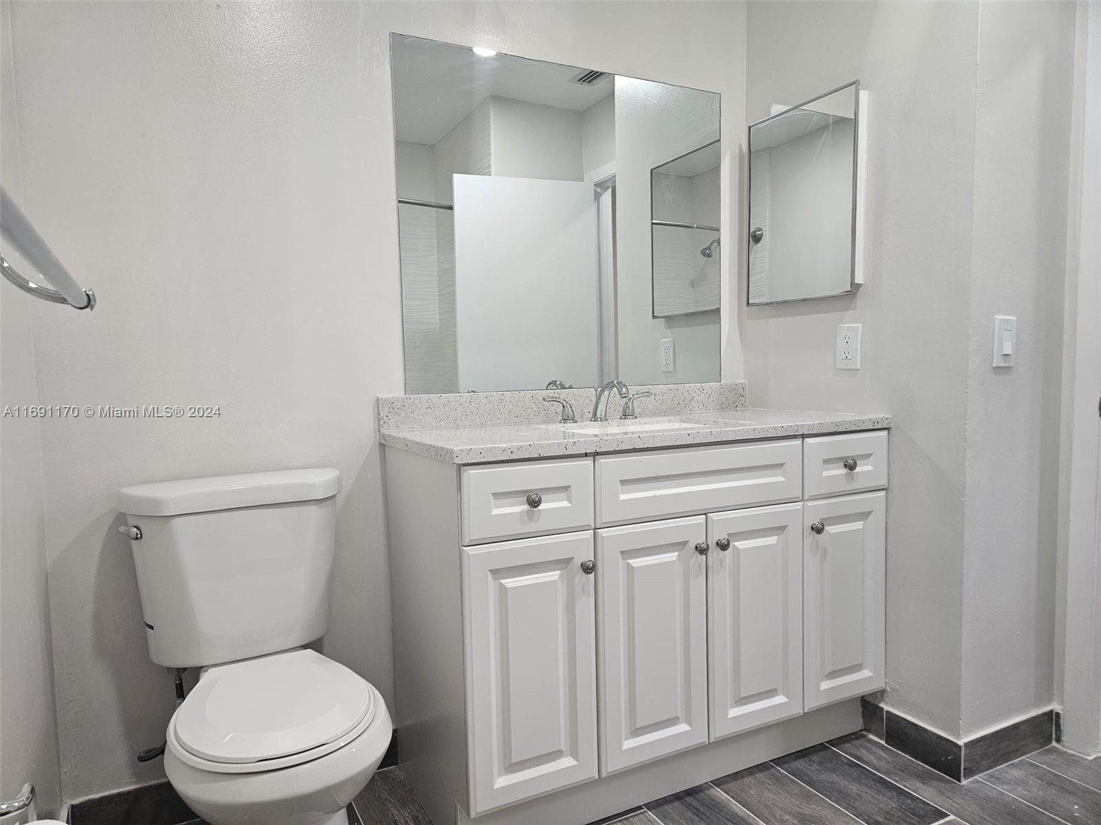 3985 Adra Ave # 55 Unit: E-55