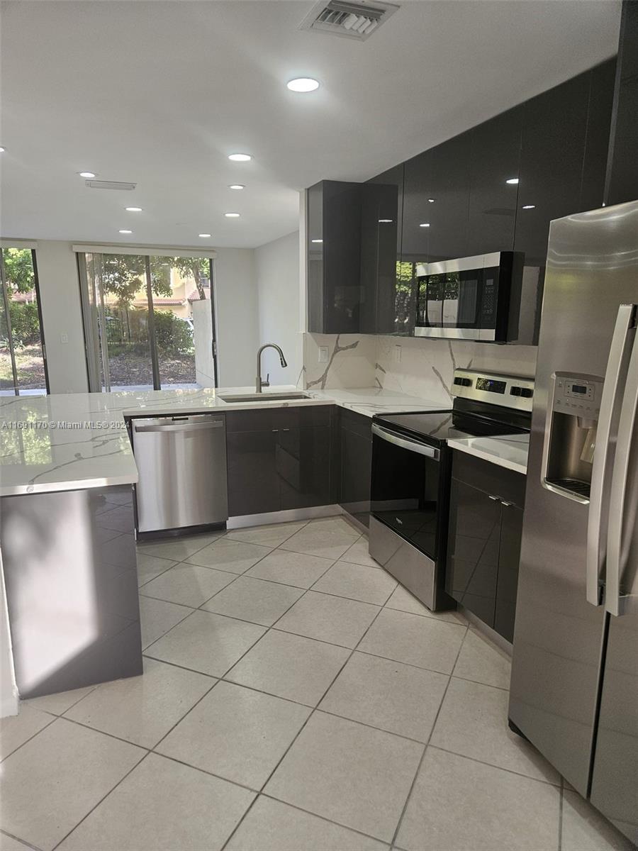 3985 Adra Ave # 55 Unit: E-55